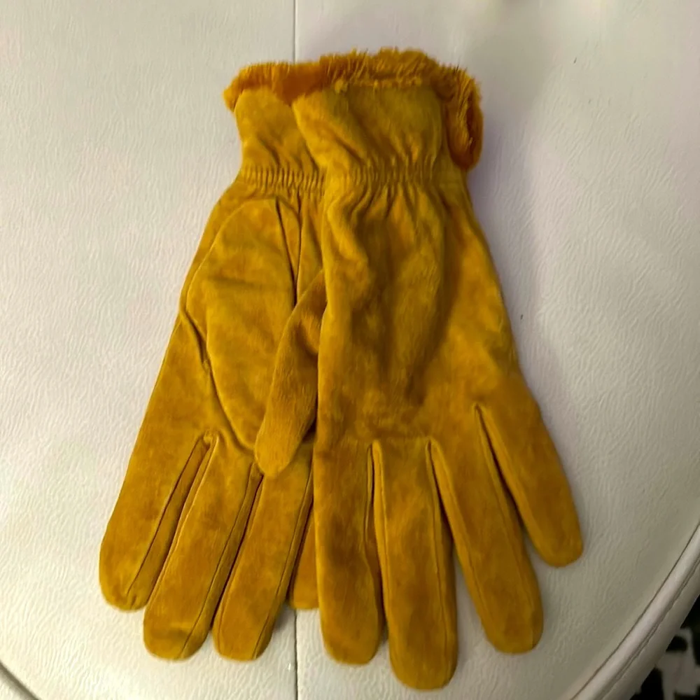 Suede Gloves Large Gold NWOT Winter Outerwear Classic Lined